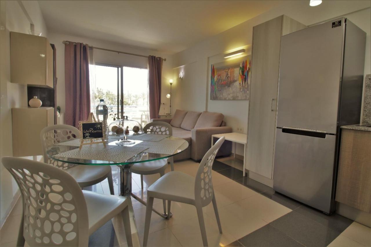 Agreable Appartement Au Bord De L' Ocean, Playa Paraiso 阿德耶 外观 照片