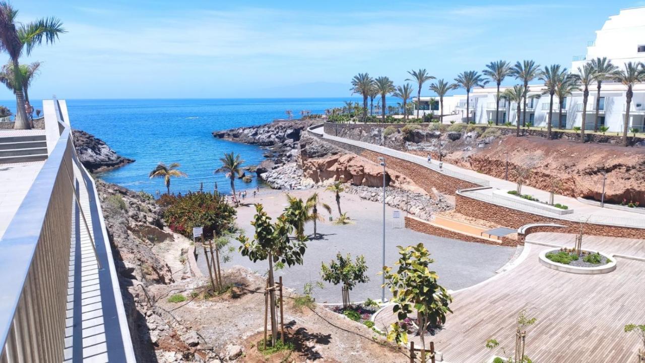 Agreable Appartement Au Bord De L' Ocean, Playa Paraiso 阿德耶 外观 照片