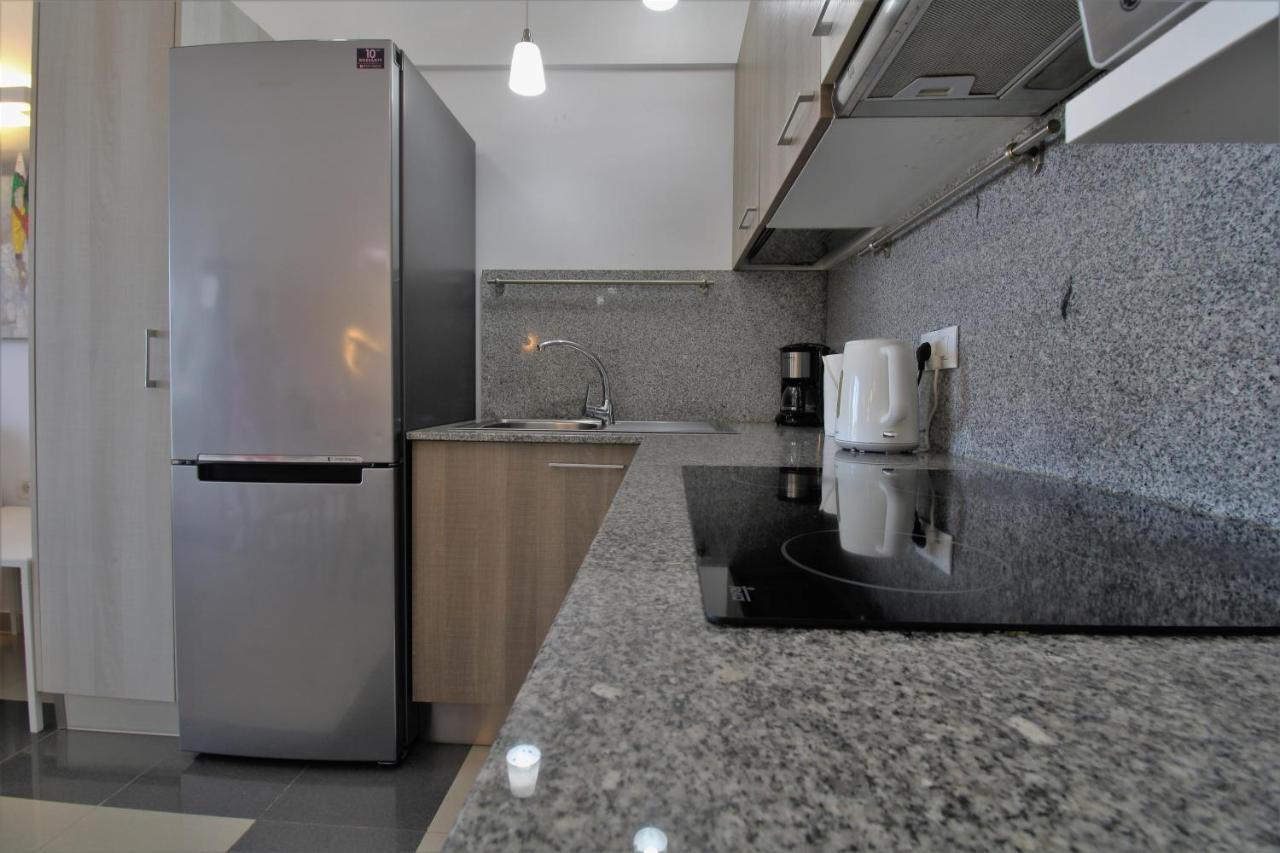 Agreable Appartement Au Bord De L' Ocean, Playa Paraiso 阿德耶 外观 照片